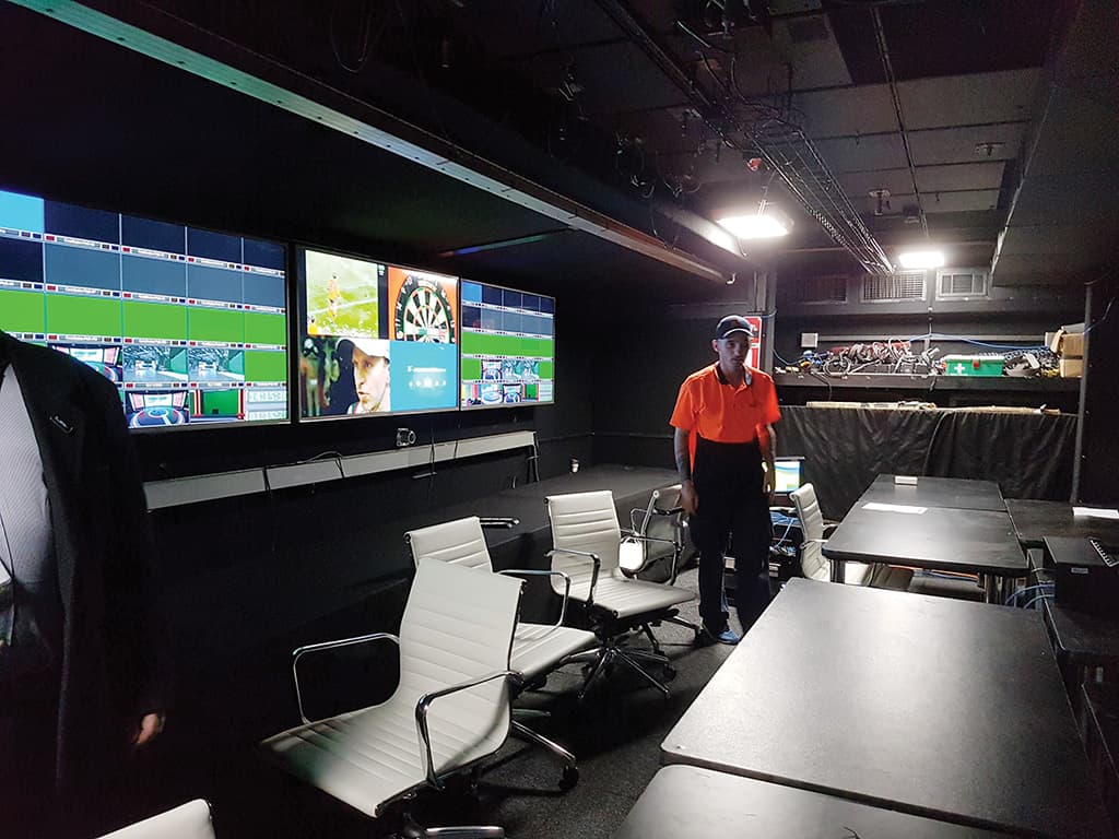 1-NEP-Truck-Inside-pichi