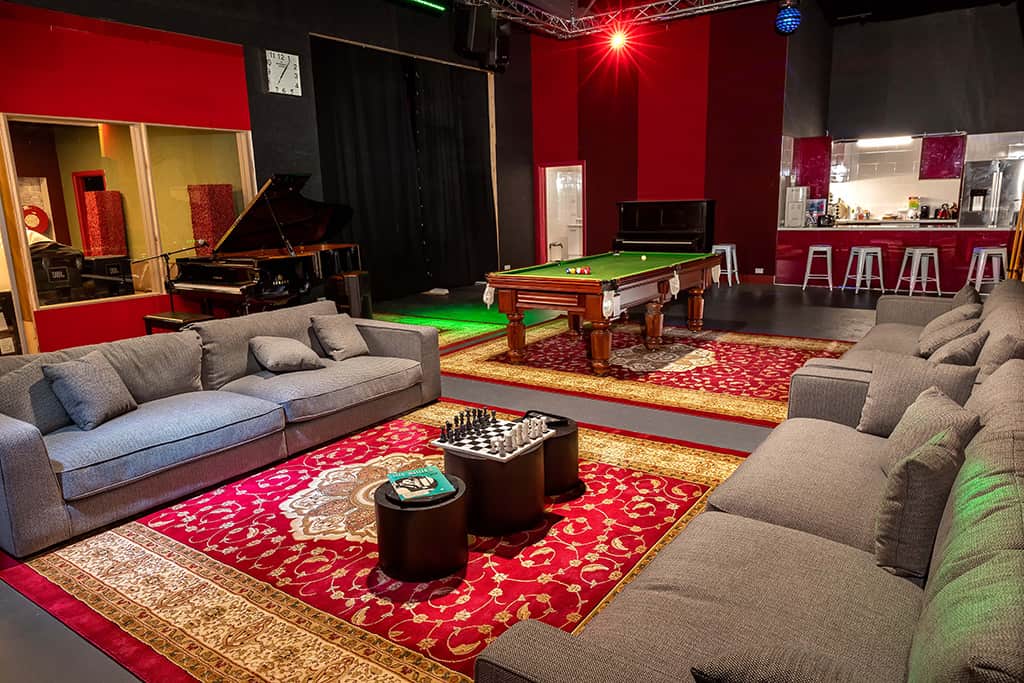 3.Lounge-and-Kitchen-Events-pichi