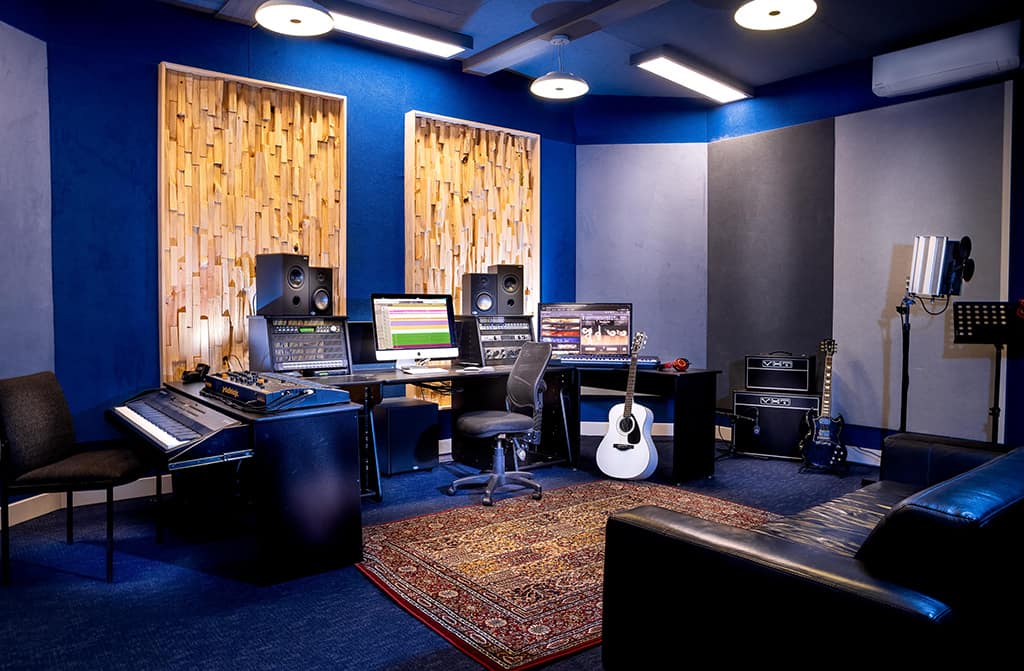 4.Production-Writing-studio-pichi