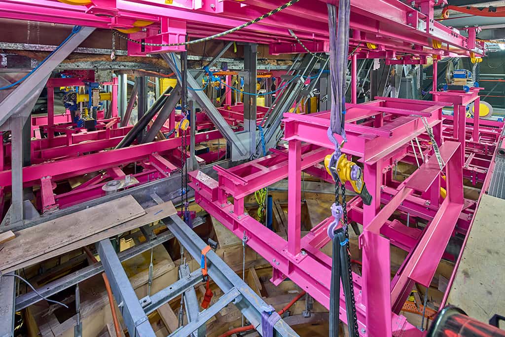 Concert-Hall-inside-ceiling-new-steel-strengthening-credit-Chris-Bennett.jpg-(1)-pichi